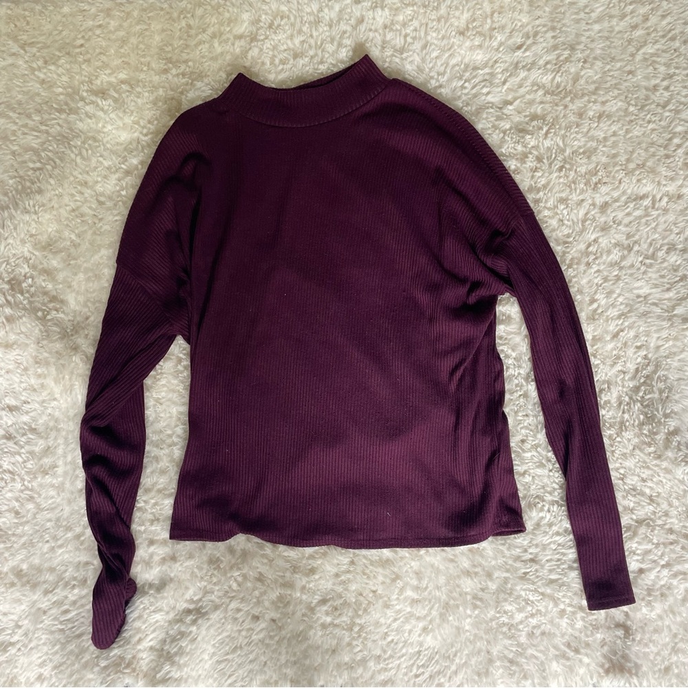 H&M Fitted Red Mandarin Collar Long Sleeve Tee